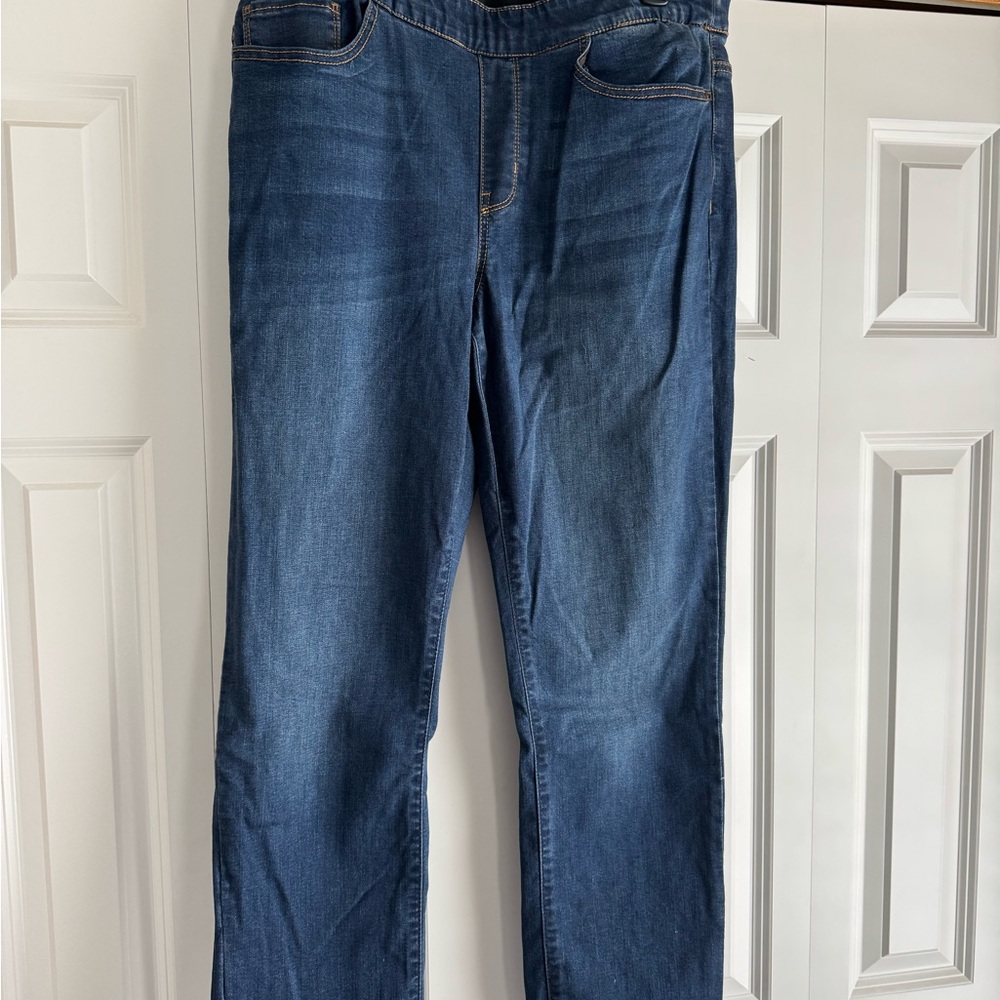Women’s straight leg jeans